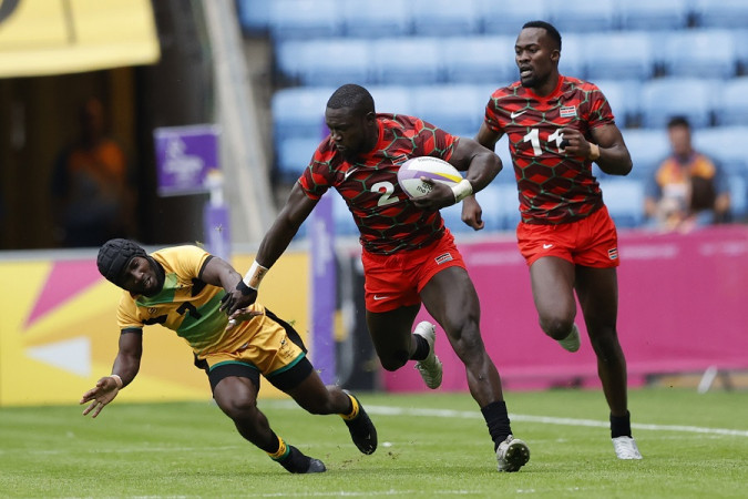 Kenya Sevens Bush Mwale in action against Australia. PHOTO/KRU/Twitter(Official KRU)