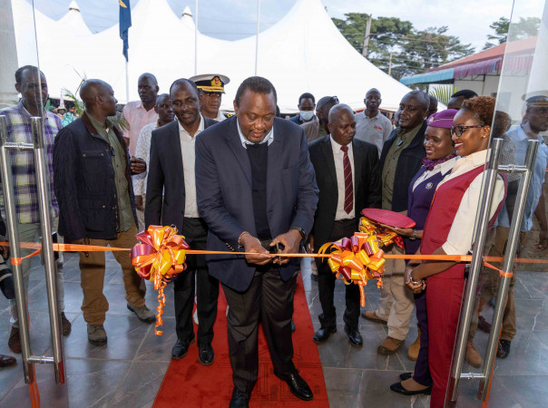 President Uhuru Kenyatta officially opens the new ultra-modern Kisumu Railway Station. PHOTO/State House Kenya/Twitter