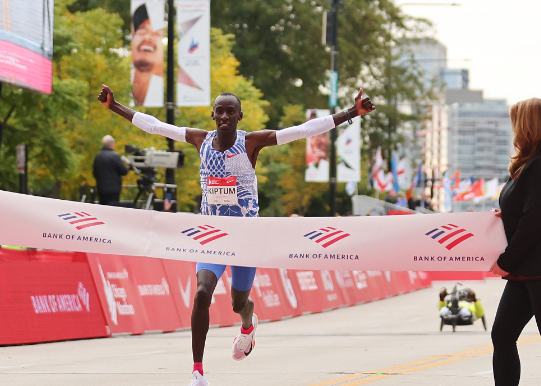 Kelvin Kiptum runs a world record of 2:00:35 to win the Chicago Marathon. PHOTO/Getty Images